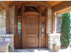 Входные деревянные двери для дачи