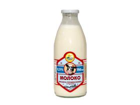 Молоко коровье «Деревенский Домик», 2,5 %