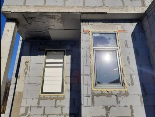 Фото 4 Двухстворчатое окно Rehau от Азимут окна, г.Екатеринбург 2023